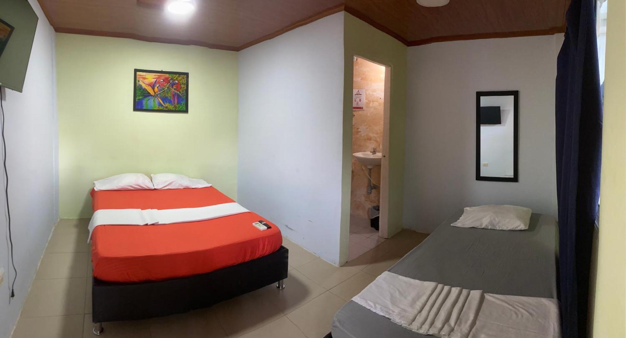 Habitaciones Casa Escondida - Santa Marta (Magdalena) — Fotos 1